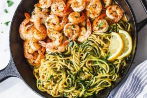 10-Minute Lemon Garlic Shrimp with Zucchini Noodles